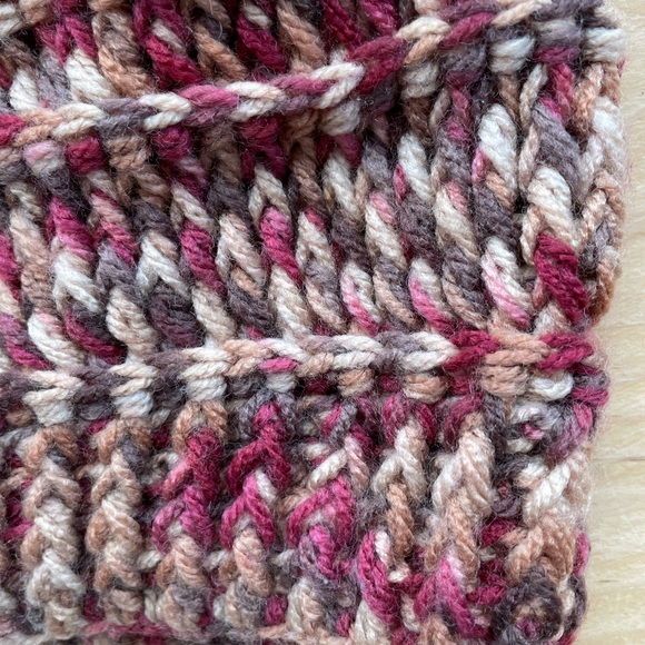 Chunky knit handmade toque - Picture 2 of 3